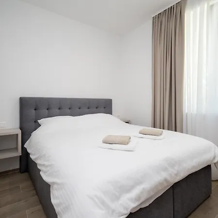 Family Friendly House With A Swimming Pool Bibinje, Zadar - 23363 بيبينيا