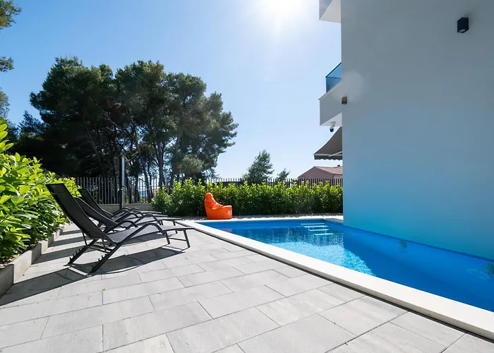 Family Friendly House With A Swimming Pool Bibinje, Zadar - 23363 펜션